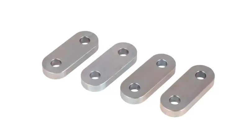 Curt Shackle Links, 1/2" Thickness, 2-1/4" Center-to-Center (4-Pack)
